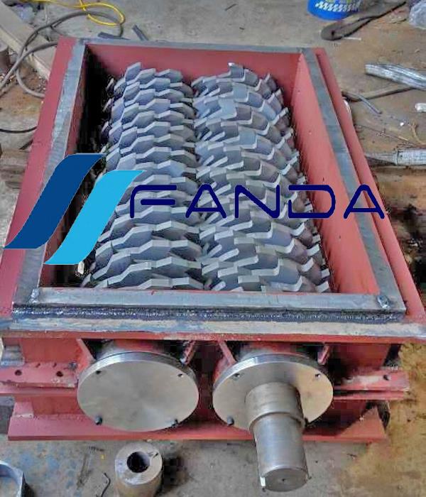 product-200-233 Waste wood shredding machine cutter.jpg